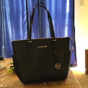 Michael Kors Jet Set Purse